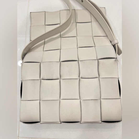 Bottega Veneta cassette - Picture 2 of 6